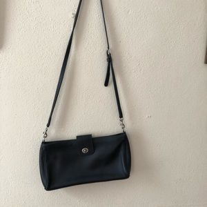 Vintage coach crossbody